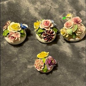 4 Vintage collectible China flower vase